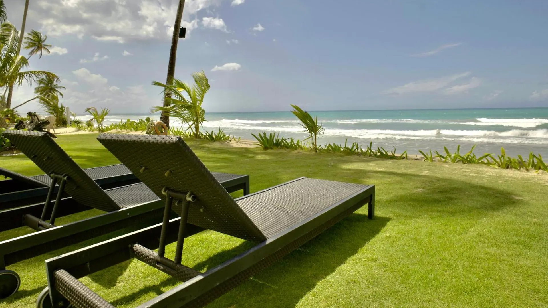 Villas Maranata Complex 5 Villas 3Brd Frontbeach contacts